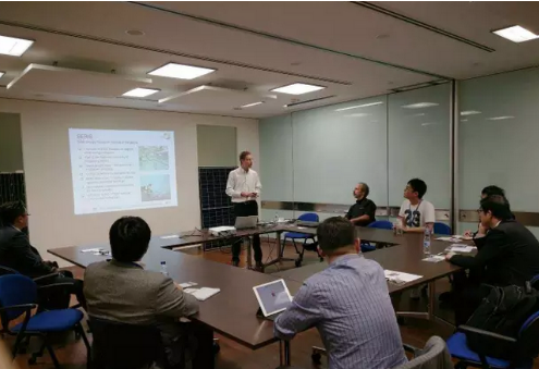 Thomas Reindl博士發(fā)表精彩演講 Thomas Reindl博士發(fā)表精彩演講