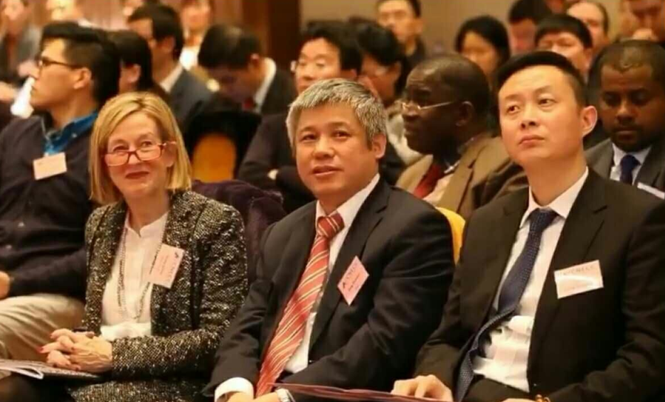 仟億達(dá)(證券代碼831999)董事長鄭兩斌應(yīng)邀參加“2017中國能源春聯(lián)誼會(huì)” 仟億達(dá)(證券代碼831999)董事長鄭兩斌應(yīng)邀參加“2017中國能源春聯(lián)誼會(huì)”